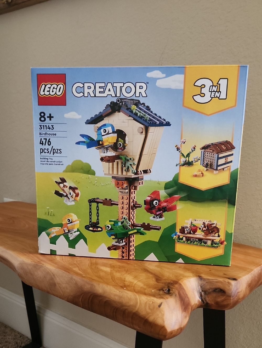 LEGO Creator Birdhouse Set with Blue, Tan, Green, Red Accents